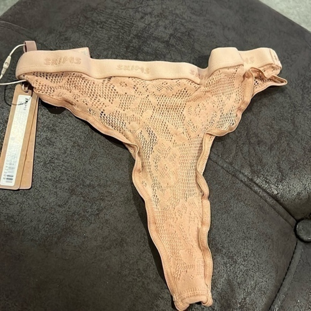 Skims Knit Lace Dipped Thong